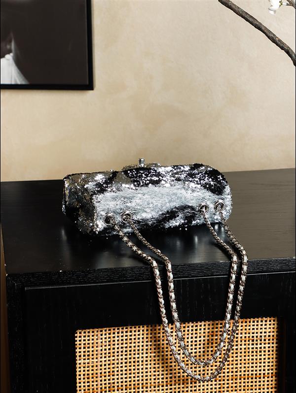 2026131214250671 900